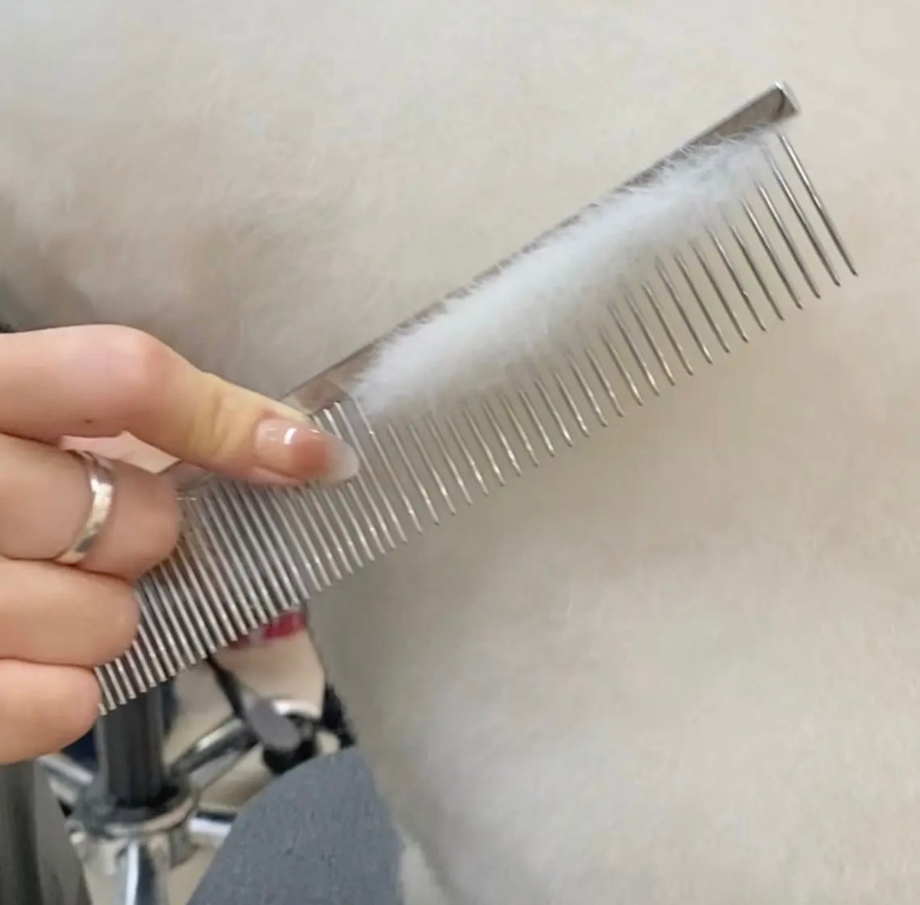 Stainless Steel Teeth Dog/Cat Grooming Comb, Random Pick